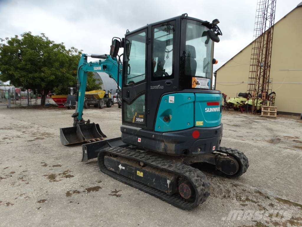 Sunward SWE 35 UF Miniescavatori