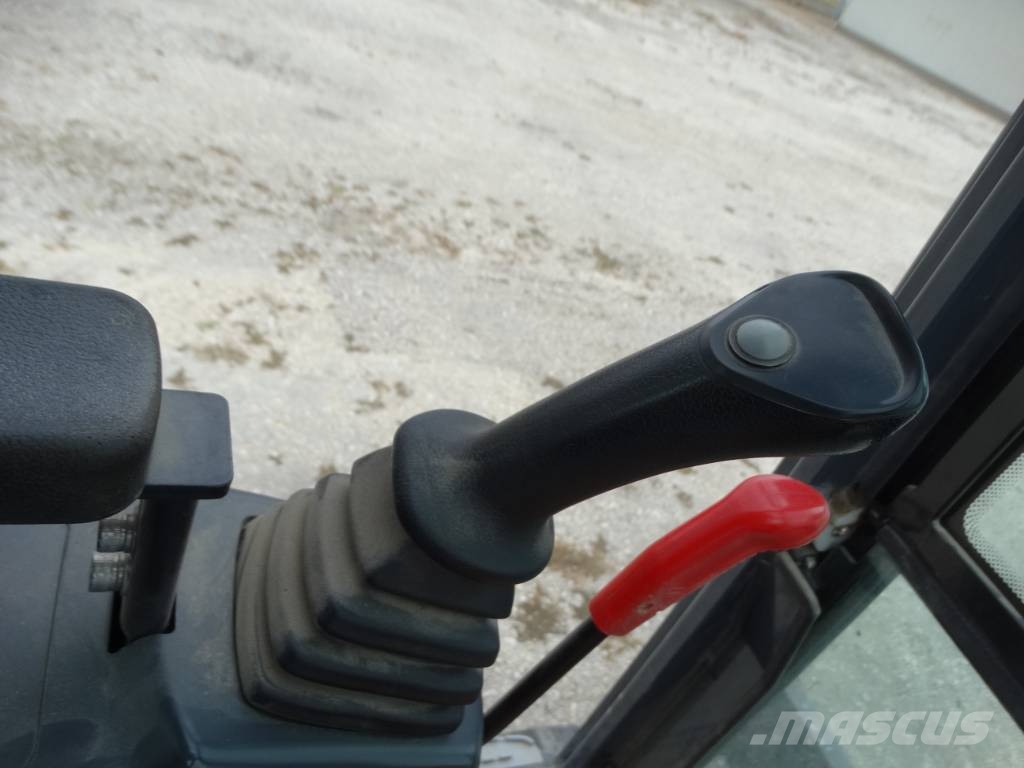 Sunward SWE 35 UF Miniescavatori