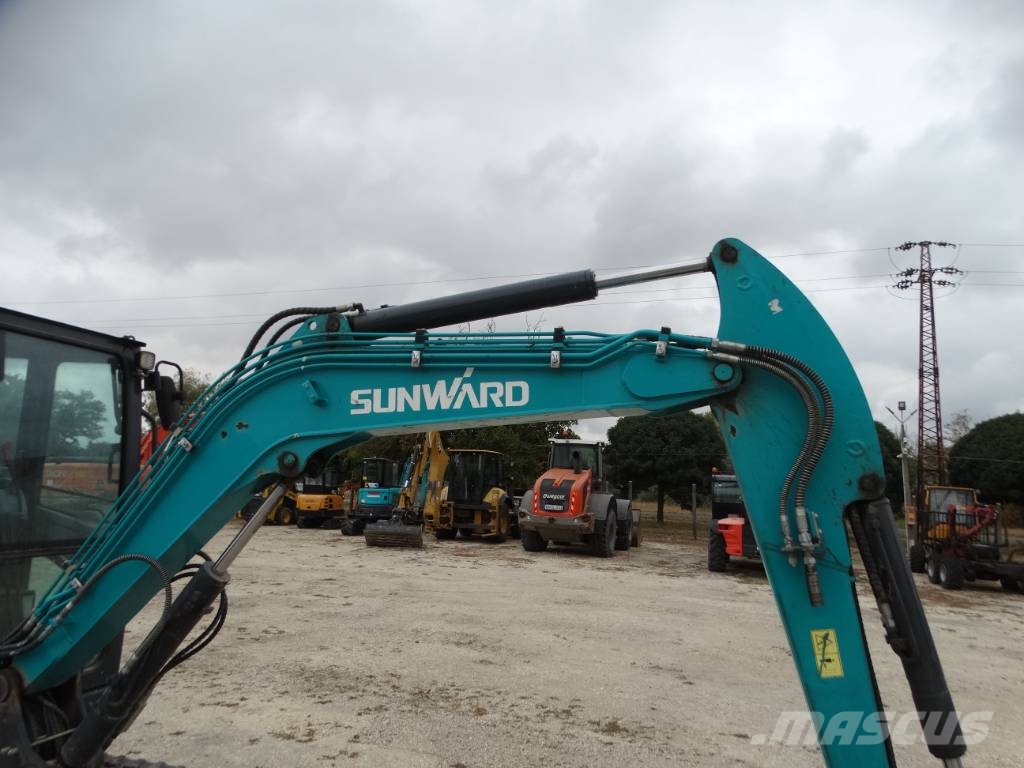 Sunward SWE 35 UF Miniescavatori