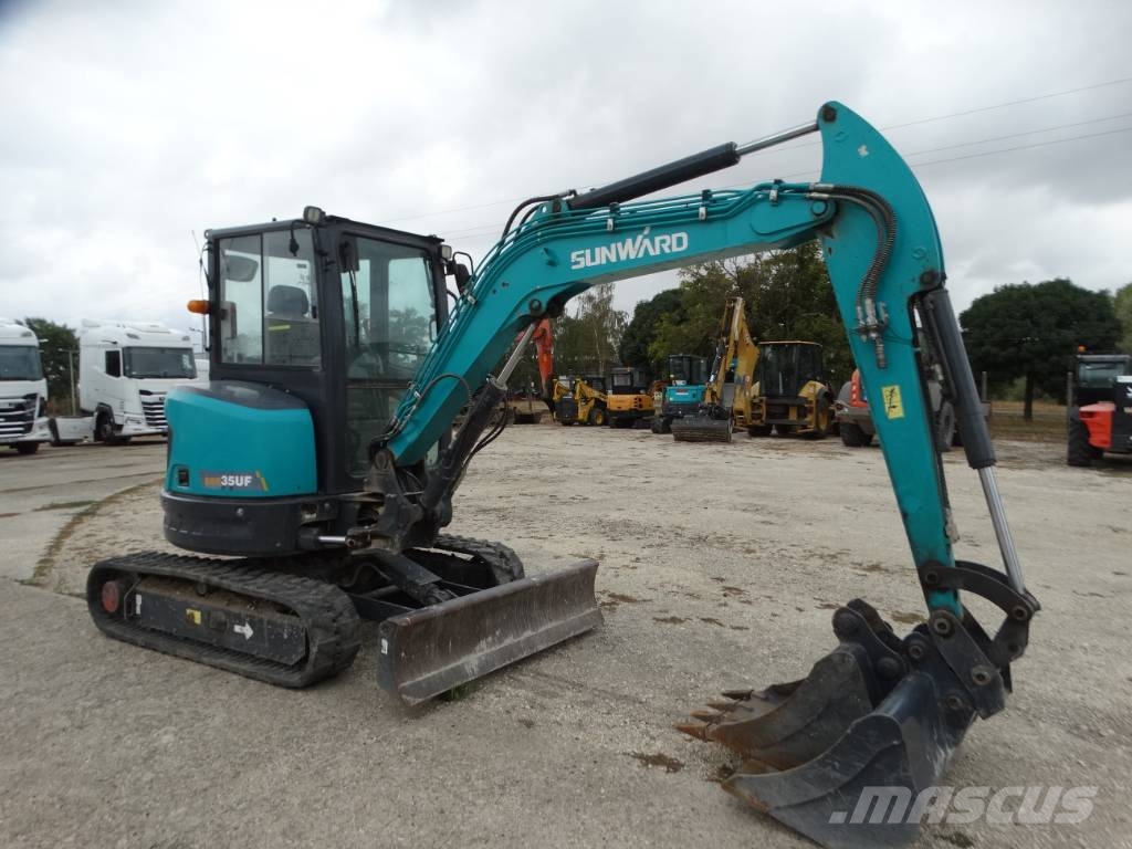 Sunward SWE 35 UF Miniescavatori