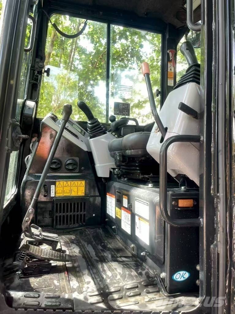 Yanmar Vio 55-6B حفارات صغيرة أقل من 7 طن (حفارات صغيرة)