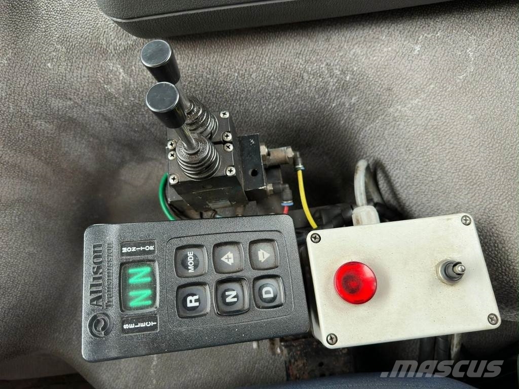 Terberg FM 2850 10X4 KETTING/CHAIN/KETTENSYSTEM/CONTAINER Rol kiper kamioni sa kukom za podizanje tereta