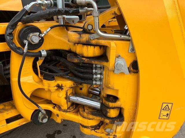 JCB 4CX Pro AEC Dual Drive Backhoe loaders