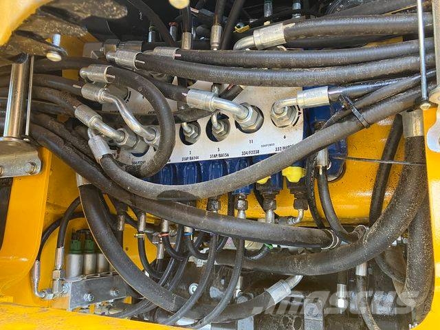 JCB 4CX Pro AEC Dual Drive Backhoe loaders