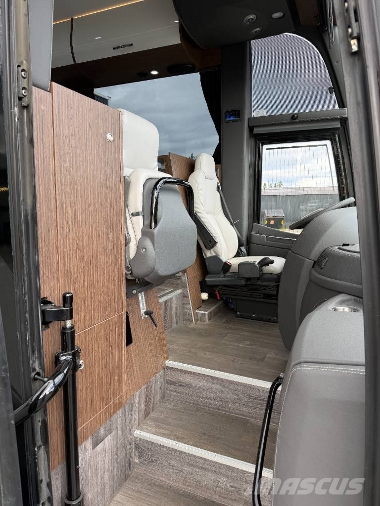 Volvo 9900. Motorhome! Andre busser