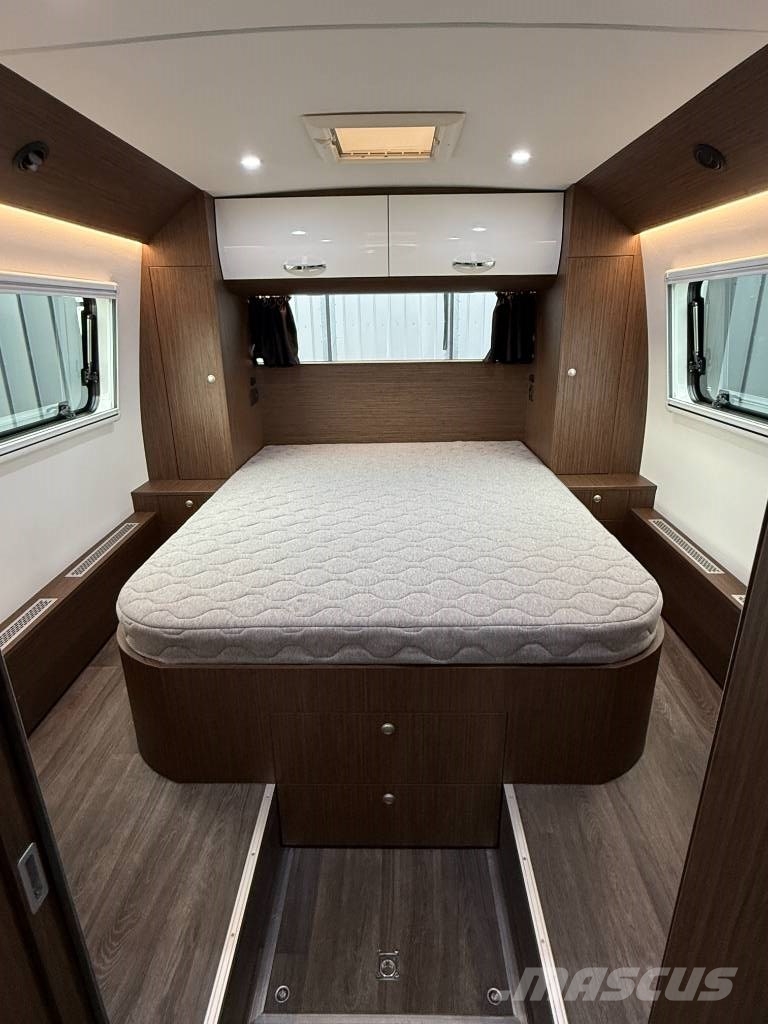 Volvo 9900. Motorhome! Andre busser