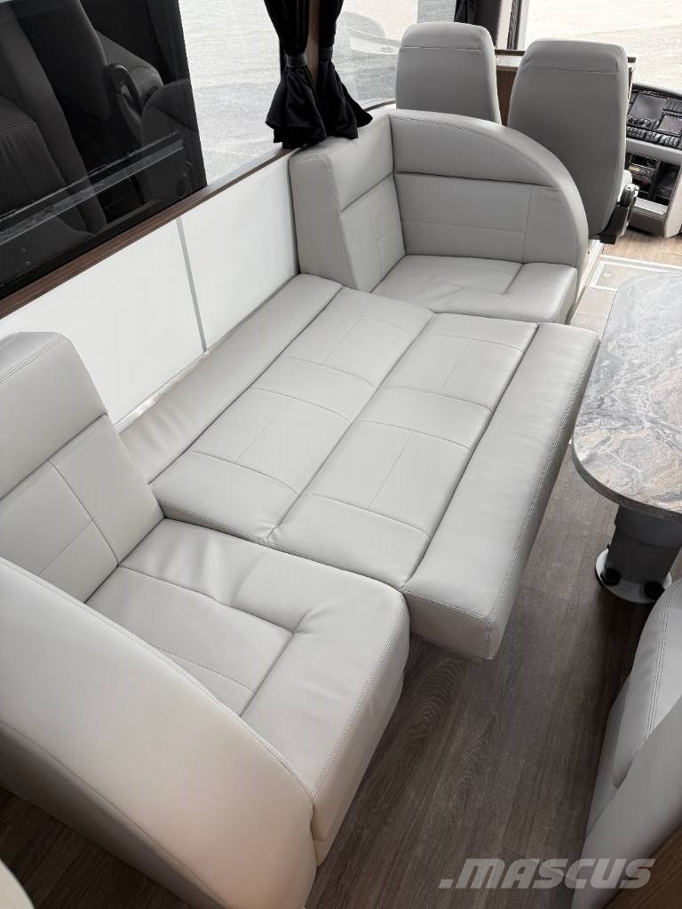 Volvo 9900. Motorhome! Andre busser