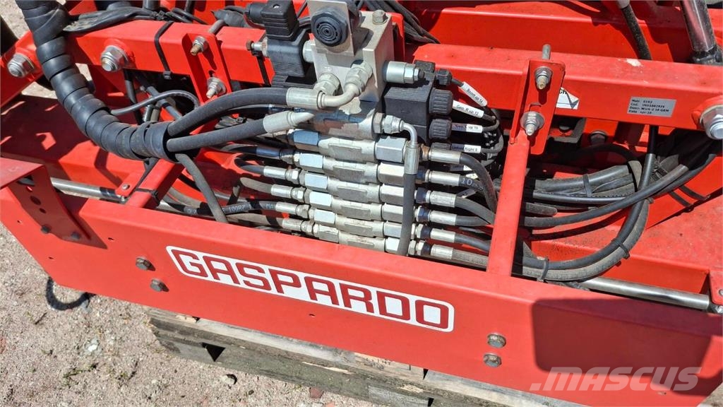 Gaspardo Tempo 1201 Prikabinami purkštuvai