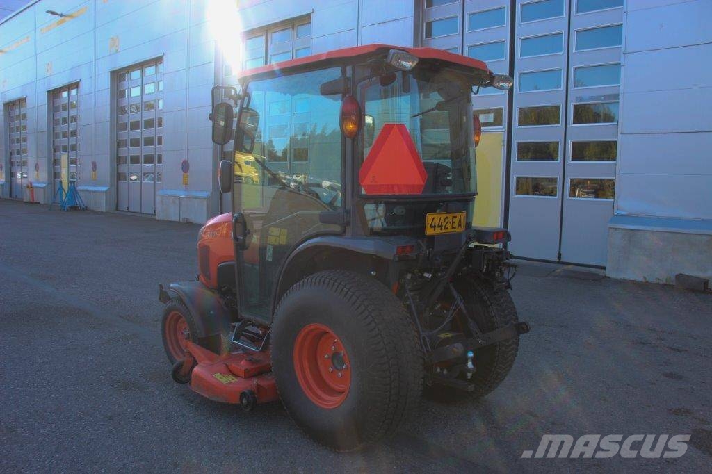 Kubota ST401 Taajamatraktorit