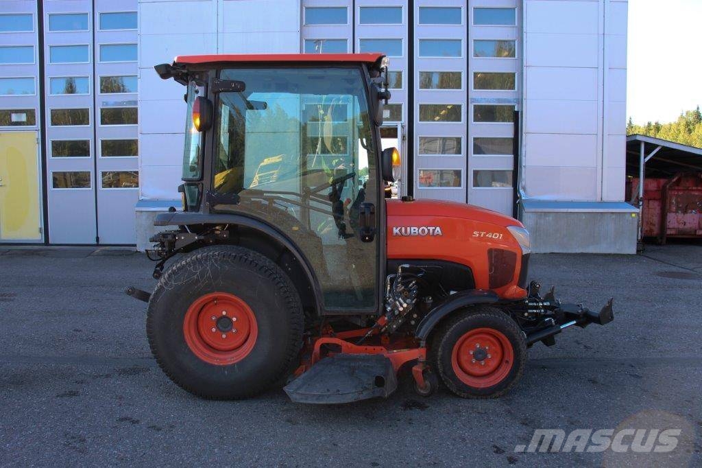 Kubota ST401 Taajamatraktorit