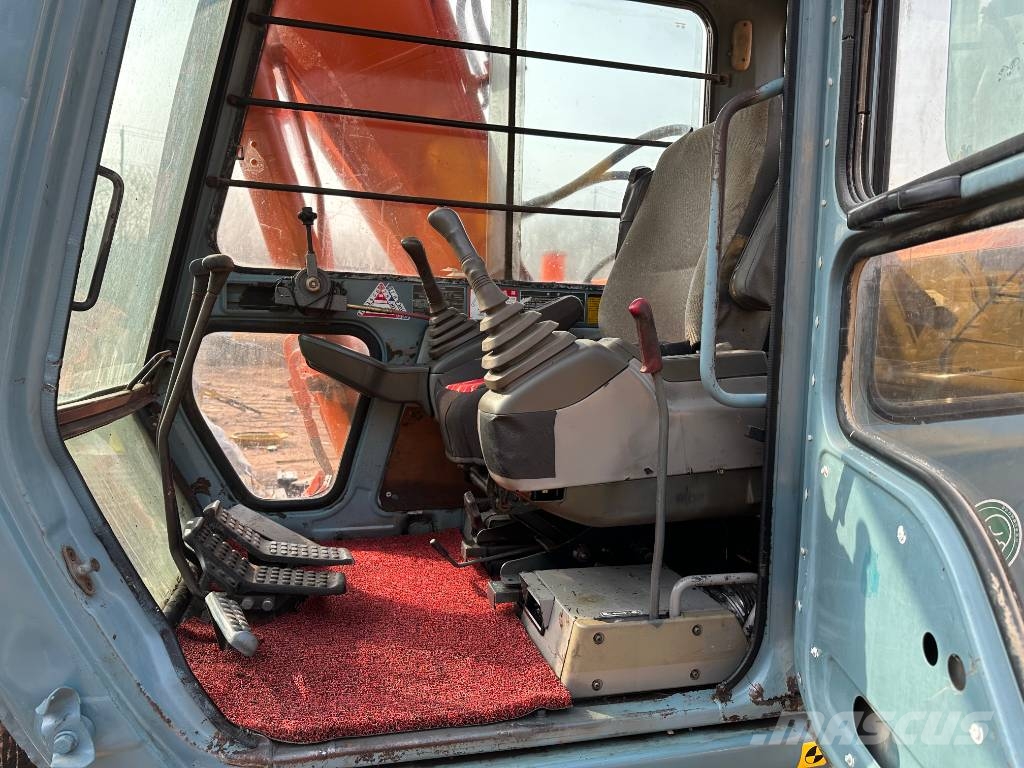 Hitachi EX 120 대형 굴삭기 29톤 이상