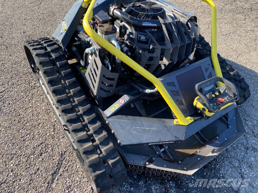 ECOTECH H27 Panther 1er Main endommagée Robot kosilice