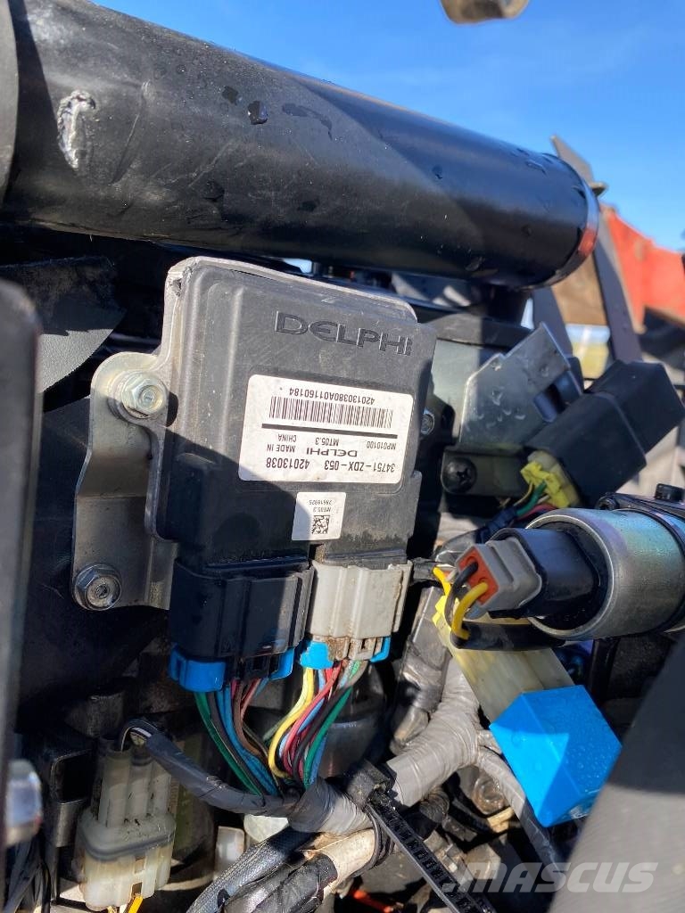 ECOTECH H27 Panther 1er Main endommagée Robot kosilice