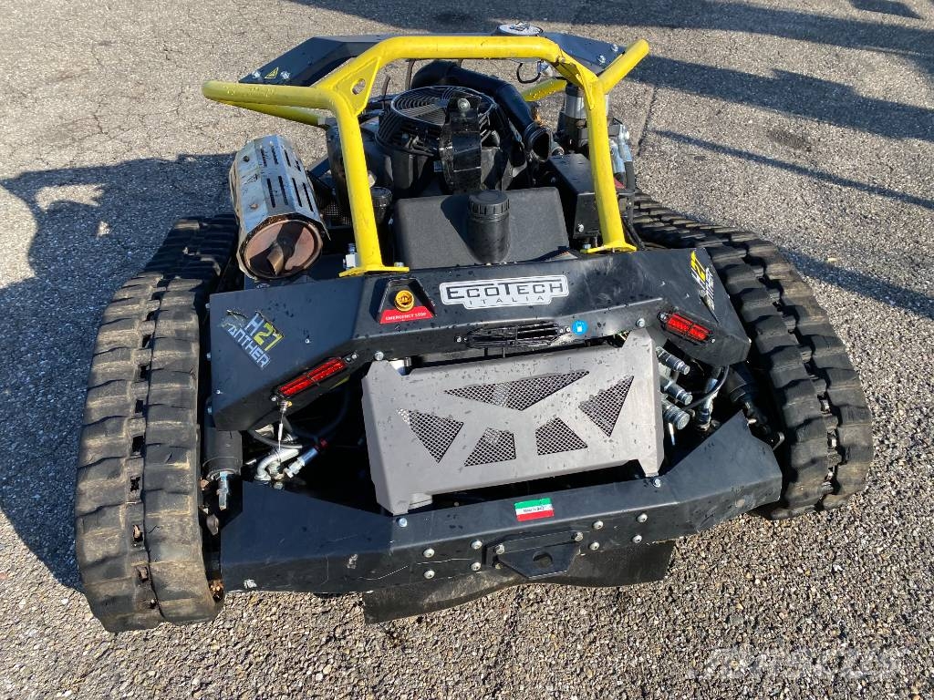 ECOTECH H27 Panther 1er Main endommagée Robot kosilice