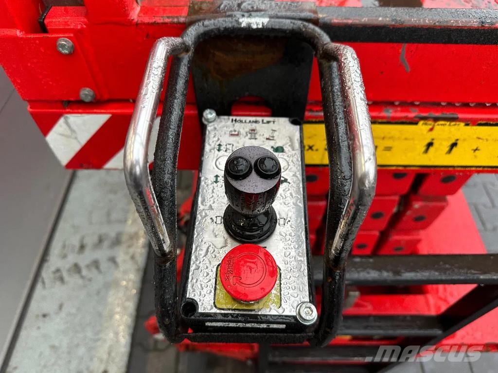 Holland Lift Ecostar HL-9710 Nůžková zvedací plošina