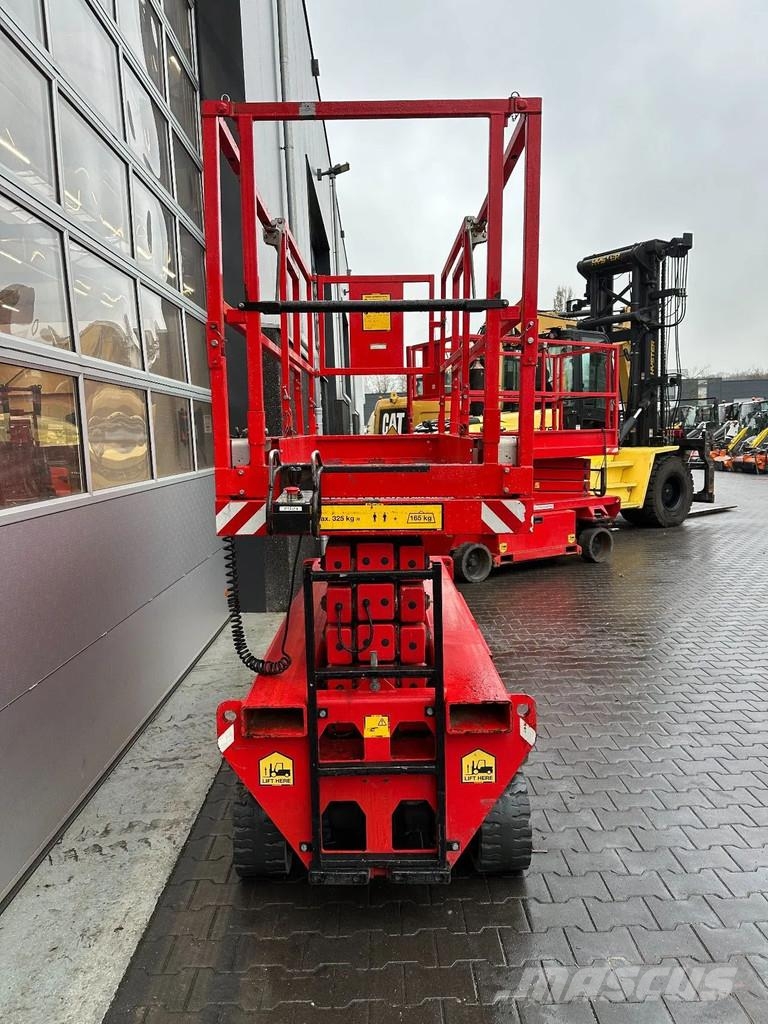Holland Lift Ecostar HL-9710 Nůžková zvedací plošina