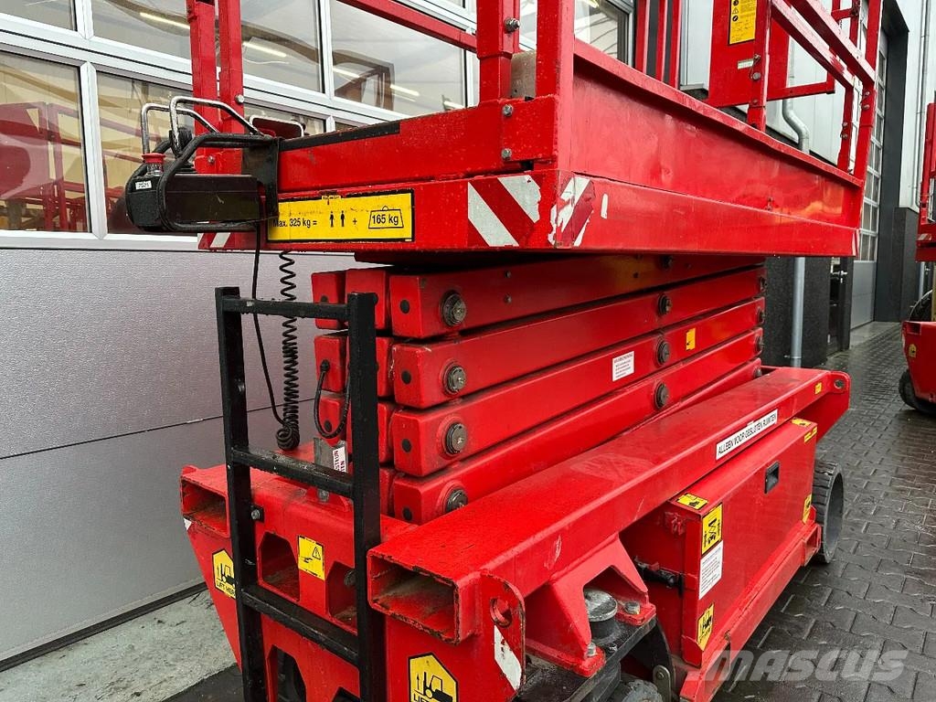 Holland Lift Ecostar HL-9710 Nůžková zvedací plošina