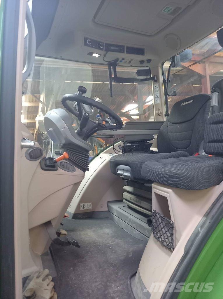 Fendt 718 VARIO POWER Tractors
