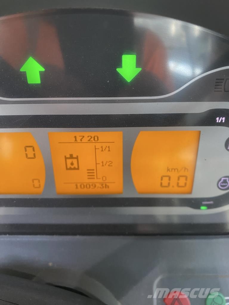 Fendt 718 VARIO POWER Traktorid