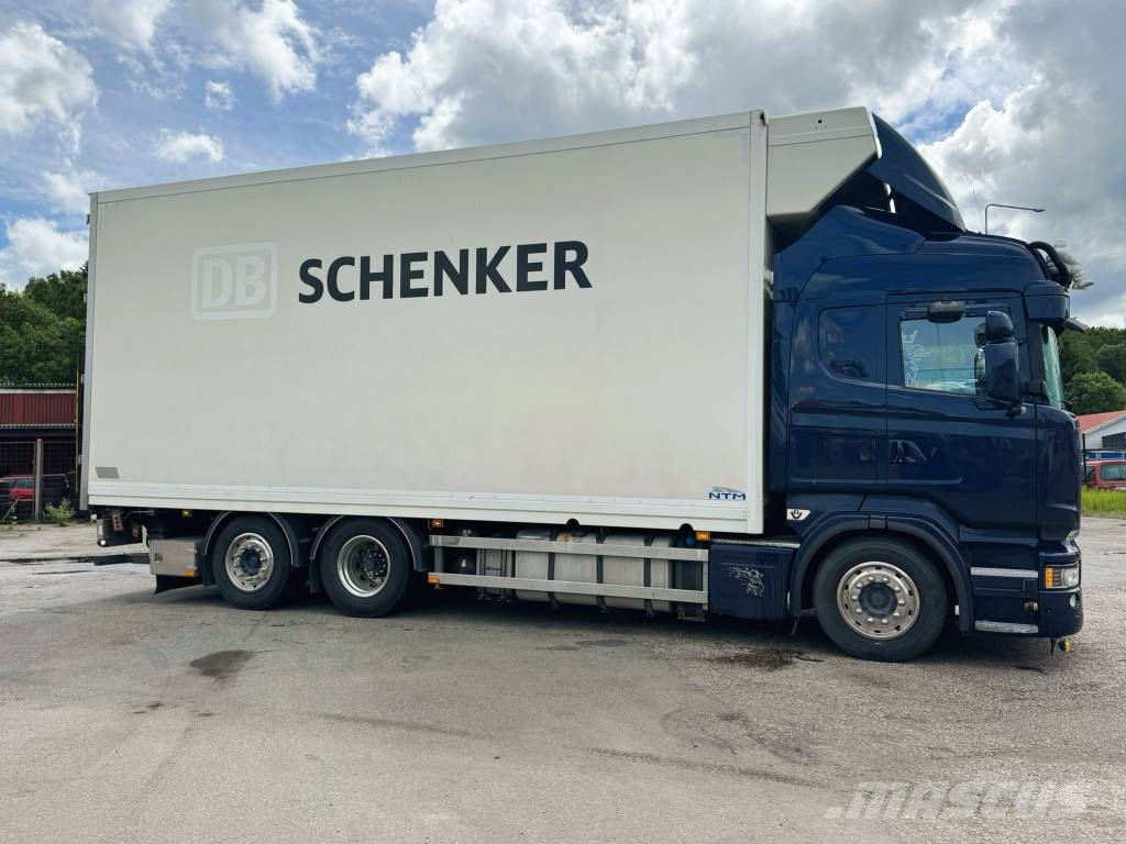 Scania R 560 MLB Camiones con caja de remolque