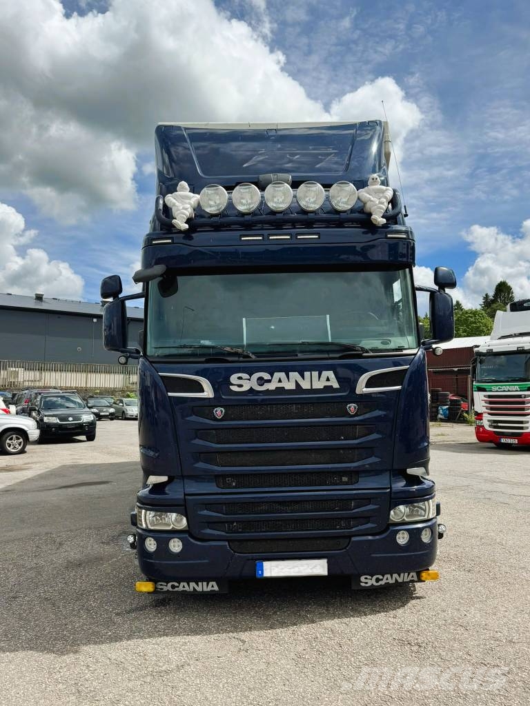 Scania R 560 MLB Camiones con caja de remolque