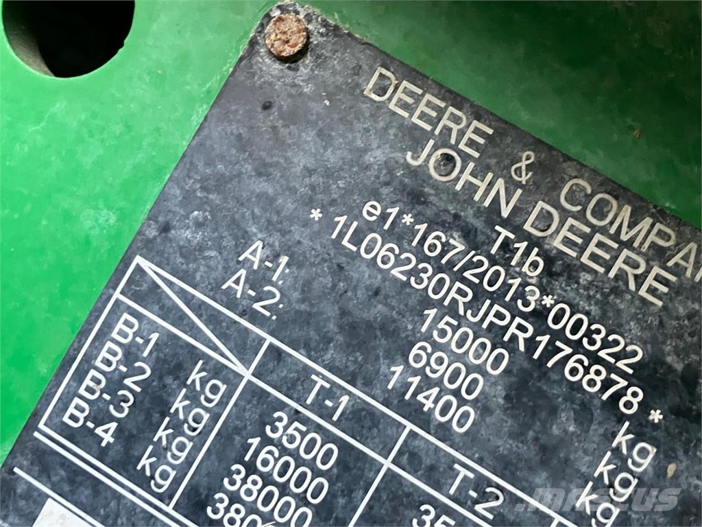 John Deere 6R 230 Traktori