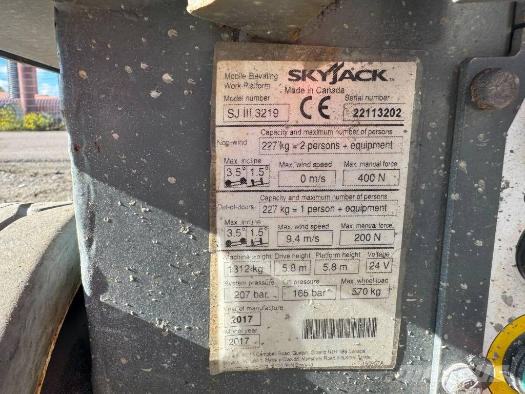SkyJack SJ 3219 Scheren-Arbeitsbühnen