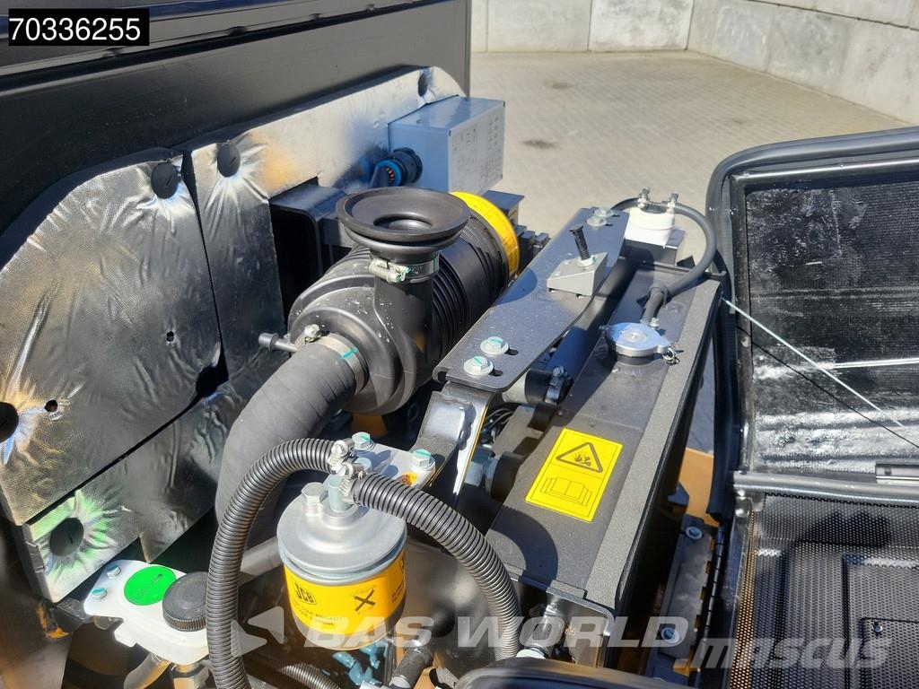 JCB 403 SP FACTORY WARRANTY – GIANT COUPLER - KUBOTA لوادر بعجل