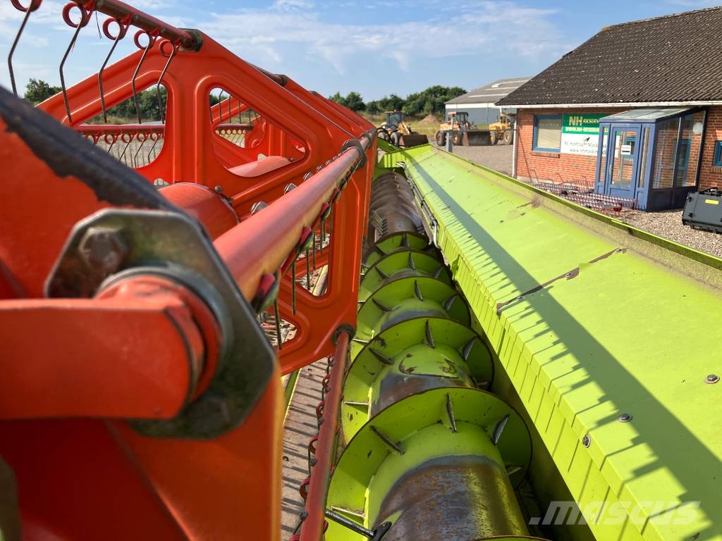 CLAAS Lexion 750 TerraTrac Θεριζοαλωνιστικές μηχανές