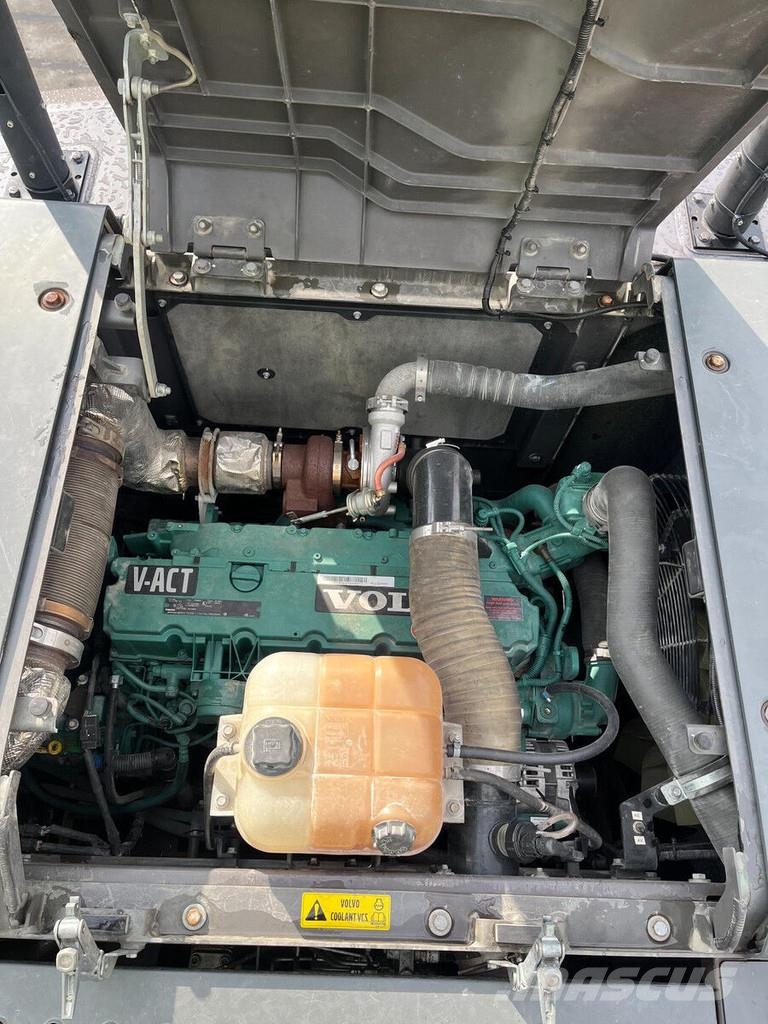 Volvo EC 300 EL حفارات زحافة