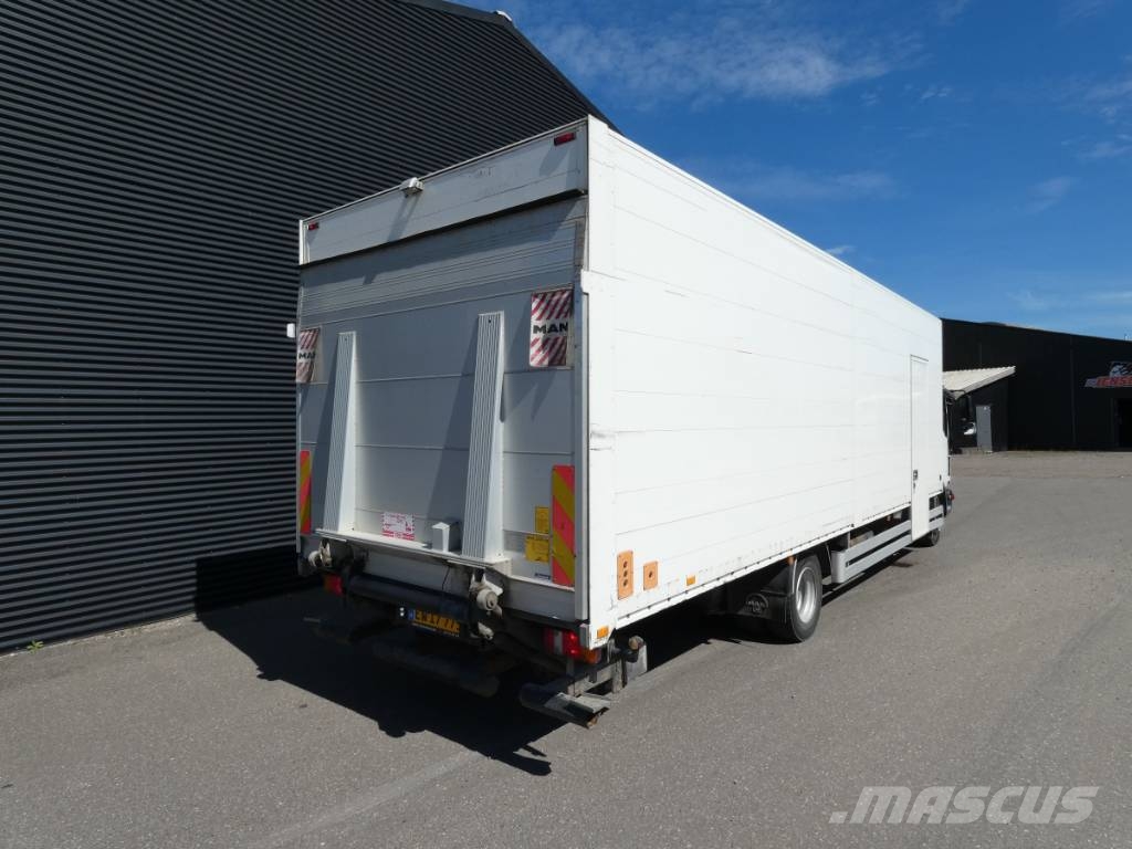 MAN TGL 12.220 Sanduk kamioni