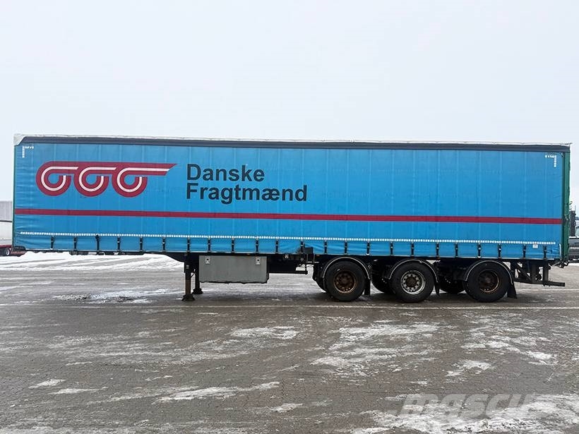 BP TRAILER Curtainsider / City-Plane Stapler Tents puspiekabes