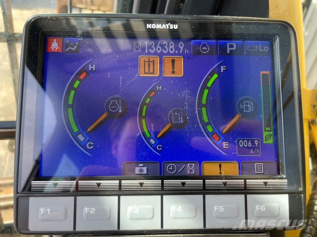 Komatsu PC490LC-10 Εκσκαφείς με ερπύστριες