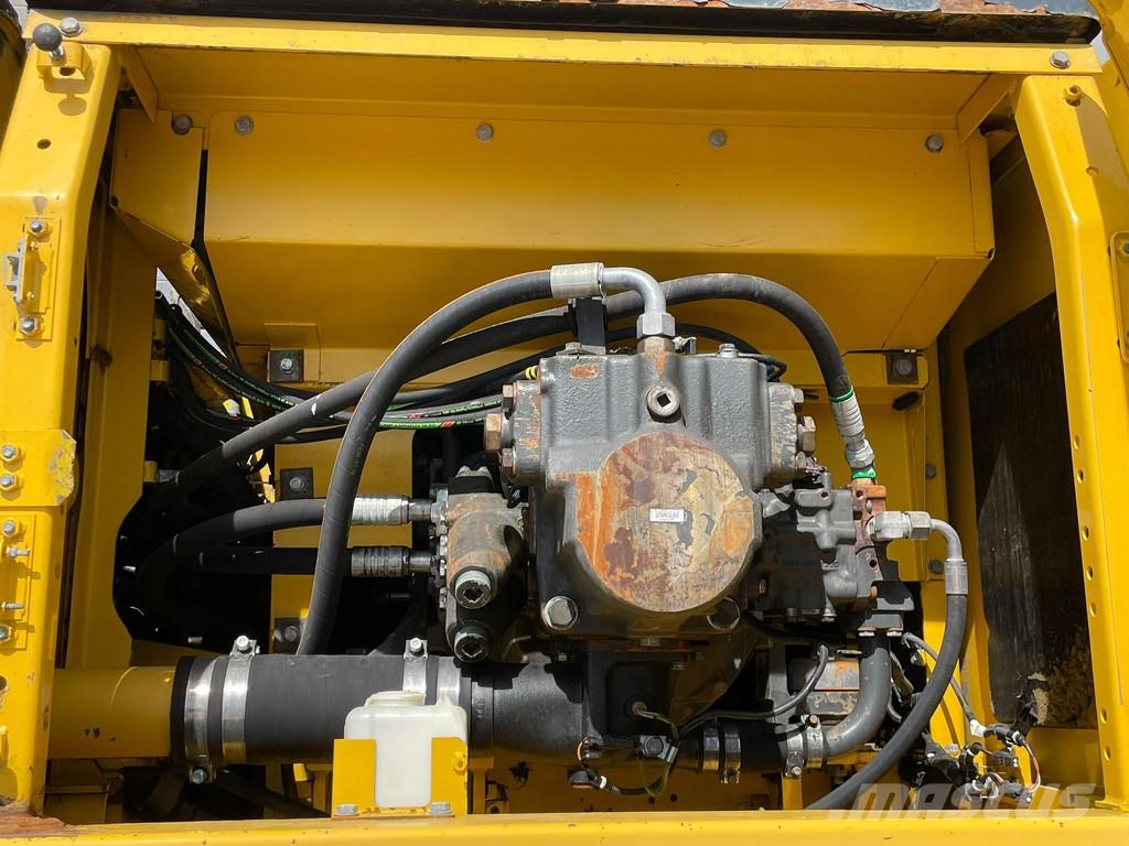 Komatsu PC490LC-10 Εκσκαφείς με ερπύστριες