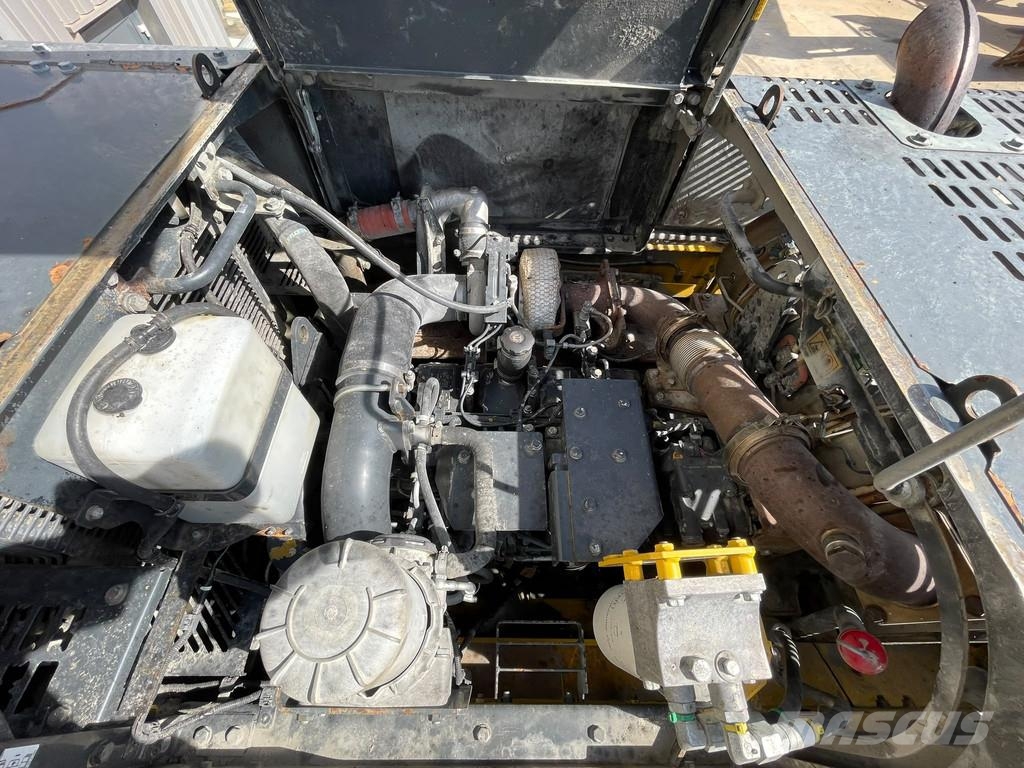 Komatsu PC490LC-10 Εκσκαφείς με ερπύστριες