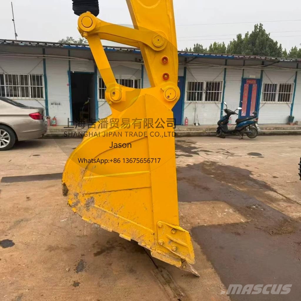 Komatsu PC 270 Гусеничні екскаватори