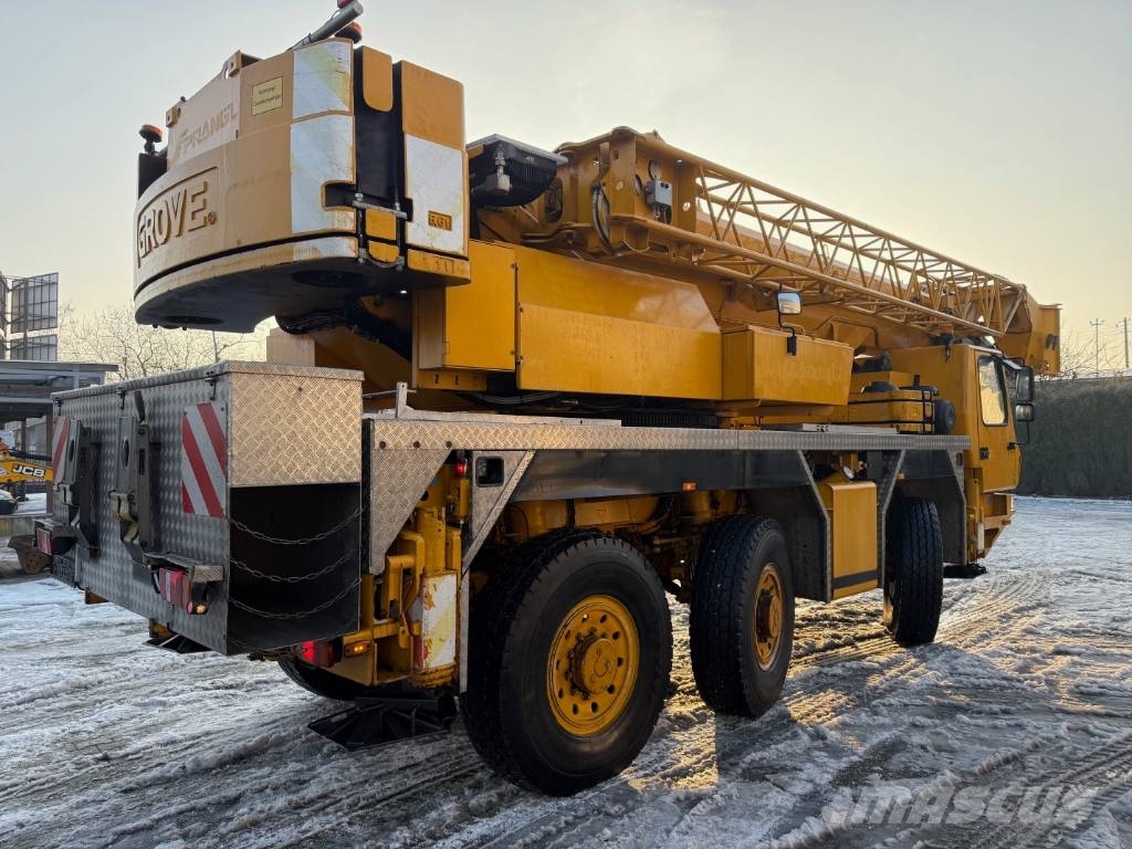 Grove GMK 3055 Rabljene dizalice za težak teren