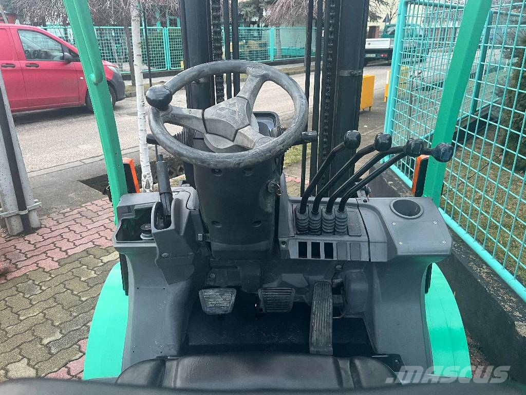 Mitsubishi FD35N V-4249 IO Дизельные погрузчики