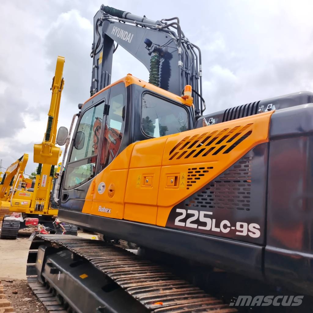 Hyundai 225LC-9S made in Korea Crawler excavators