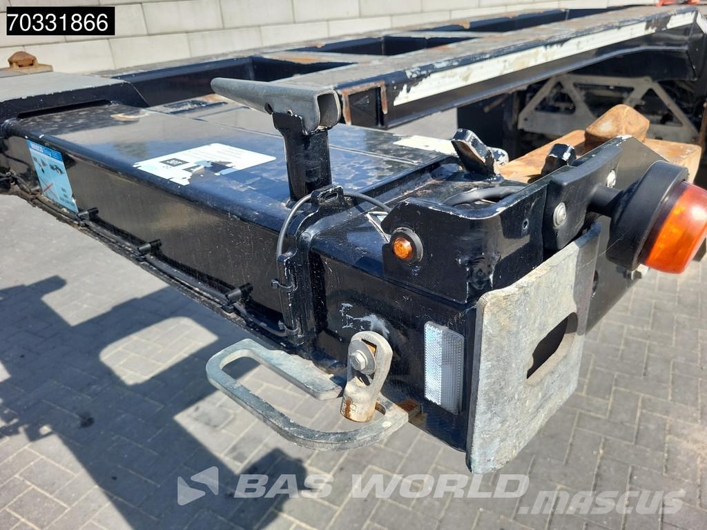 D-tec VCC-06 Container semi-trailers