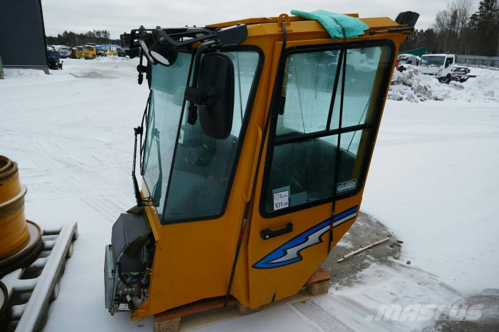 Wille 665-C34-3B, Hytt Cabine en interieur
