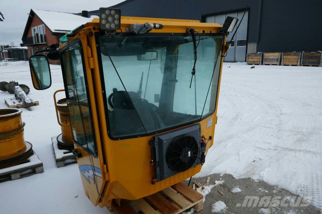 Wille 665-C34-3B, Hytt Cabine en interieur