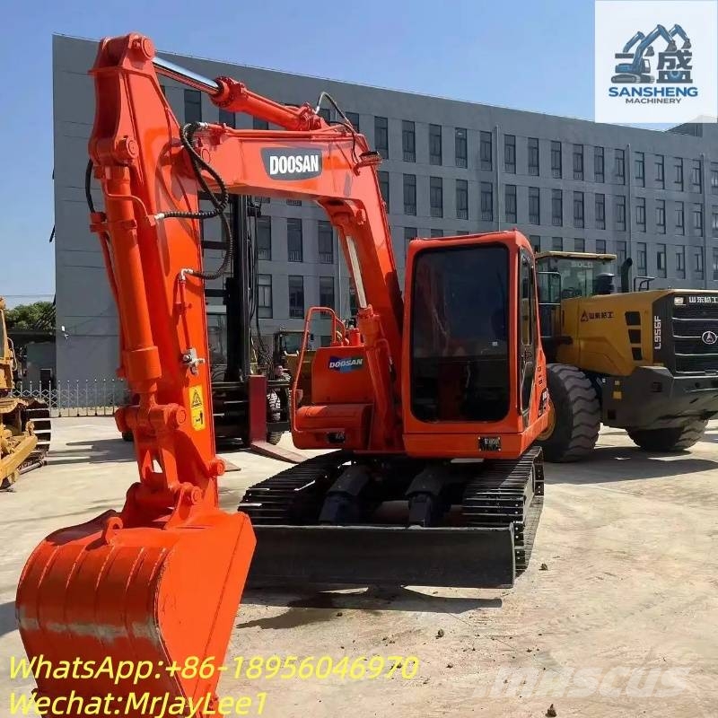 Doosan DH 80 Rupsgraafmachines