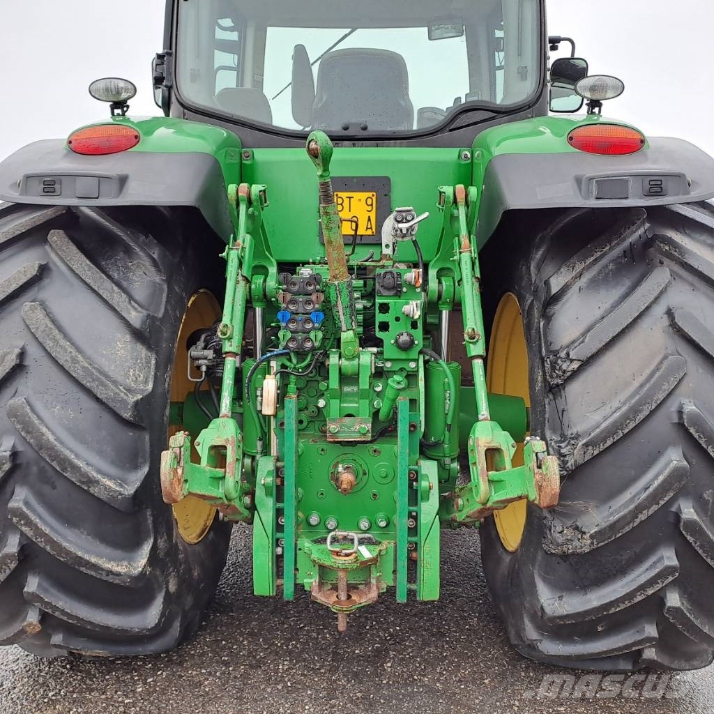 John Deere 7230 R Traktori