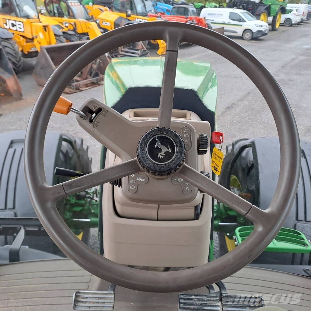 John Deere 7230 R Traktori