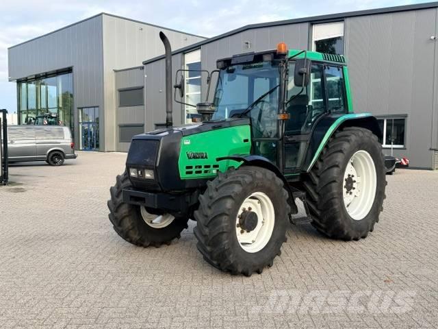 Valtra Valmet 6100 met werk! 트랙터