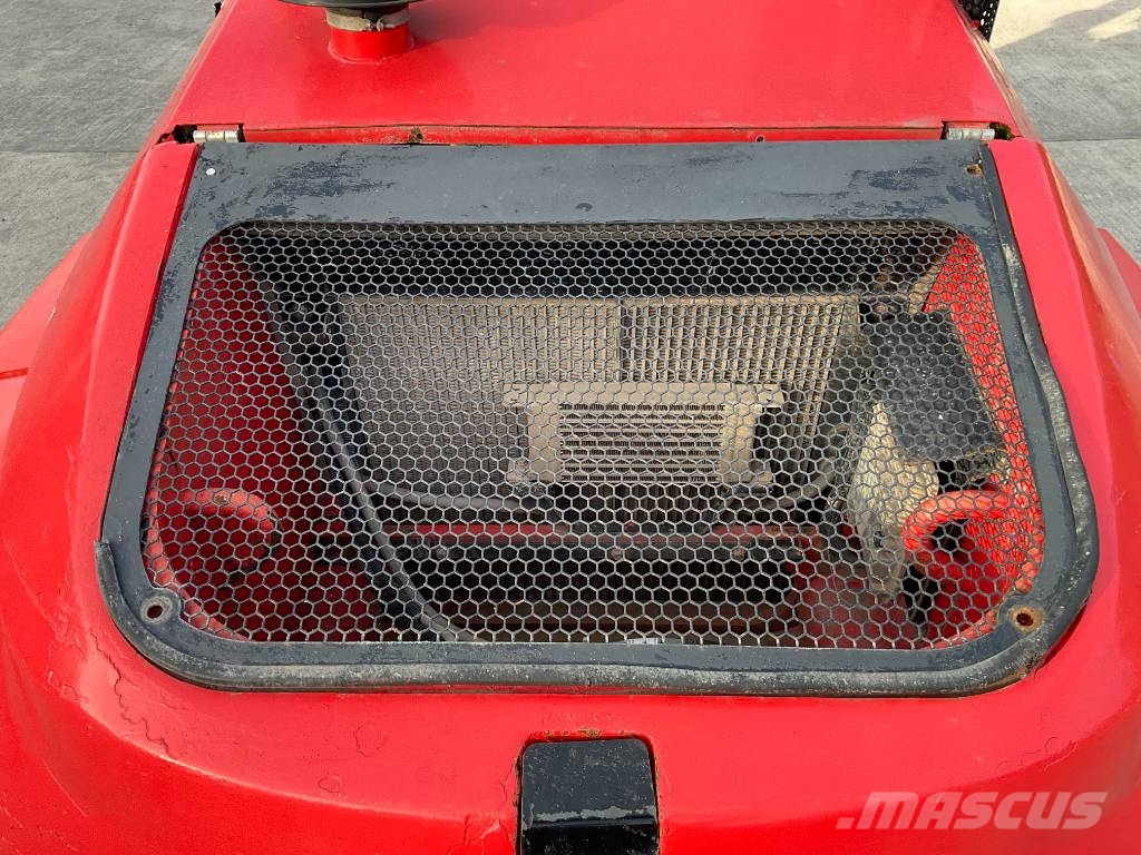 Manitou M50-4 Diesel forklifts