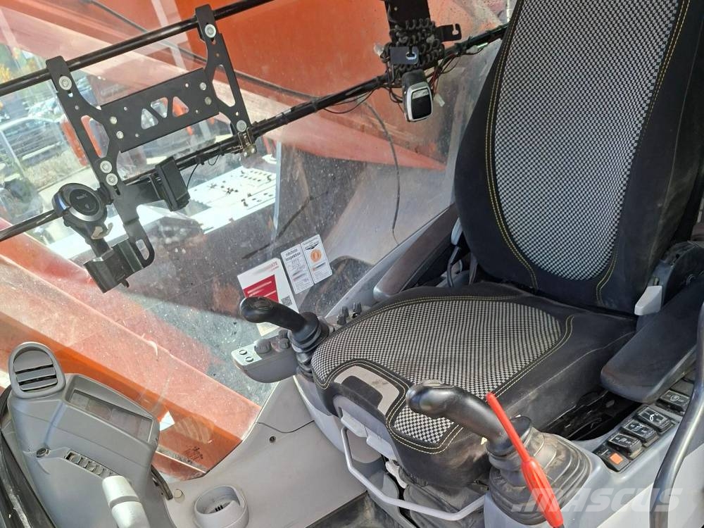 Hitachi ZX 690 LC H-6 Верижен екскаватор