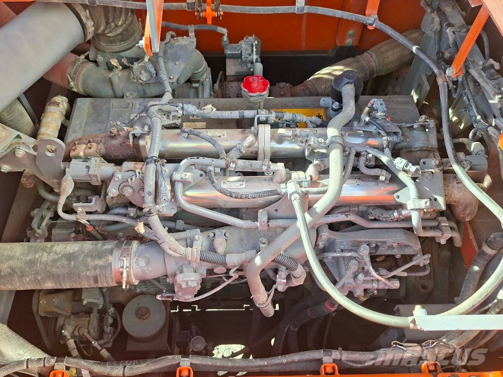 Hitachi ZX 690 LC H-6 Верижен екскаватор