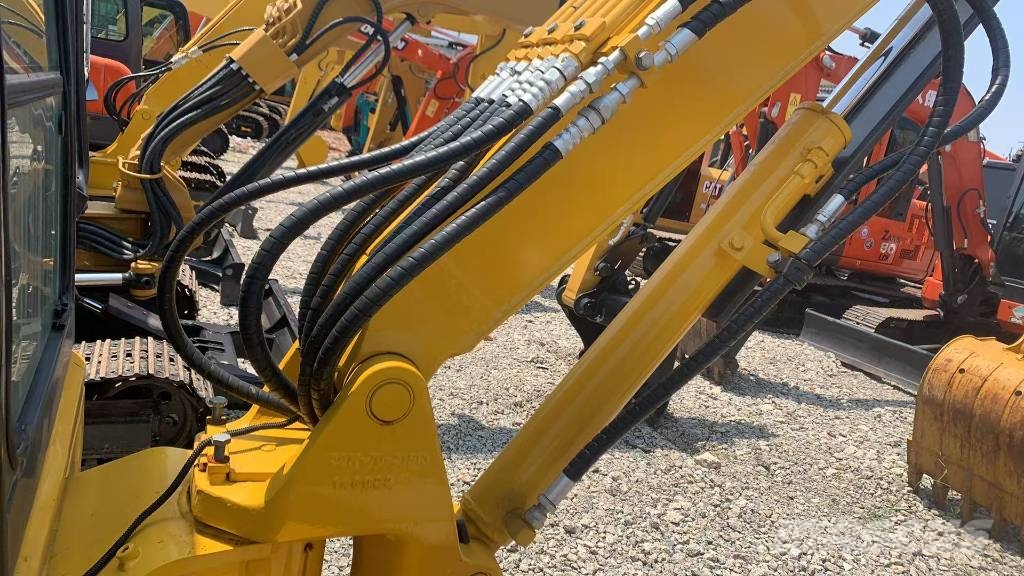 Komatsu PC 40 MR Mini ekskavatörler, 7 tona dek